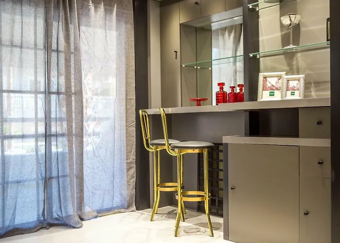 Flora's Place Appartement