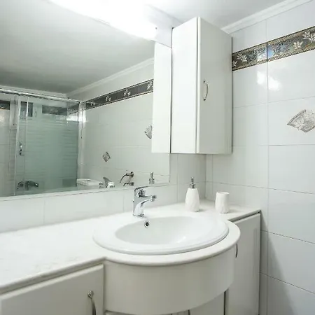 Daire Flora's Place *