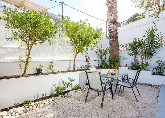 Flora's Place * Rhodes City